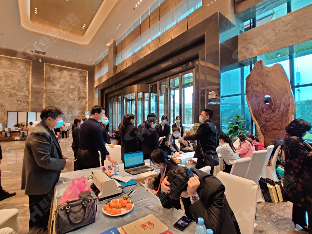 報道一：桂林鴻程承辦的2020年全國碳酸鈣行業年會如約而至，歡迎前來報到！