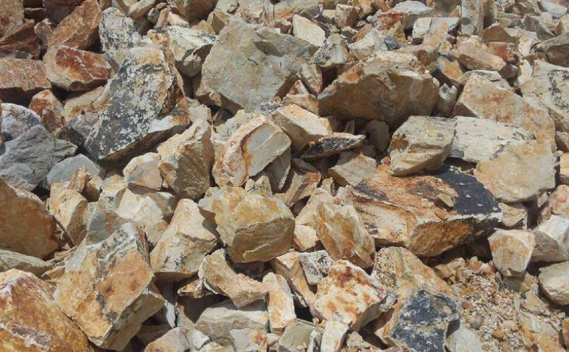 耐火材料原料有哪些？耐材專用磨粉機告訴你